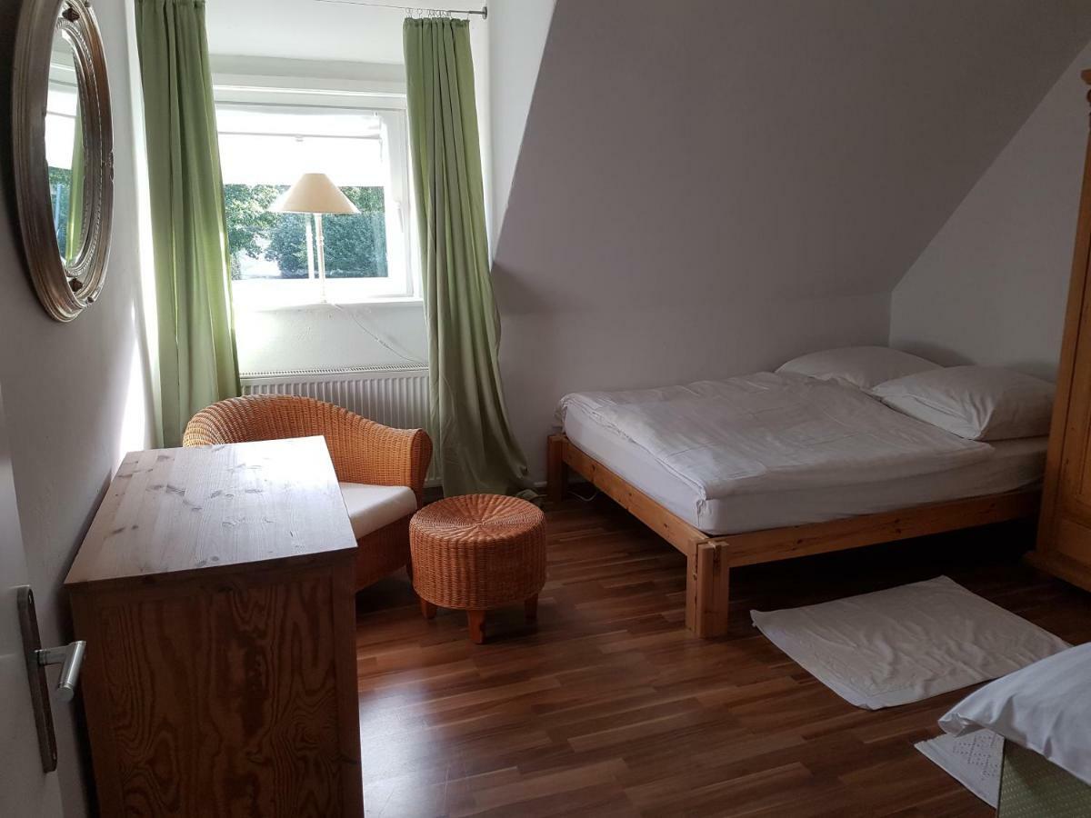 Apartment Am Park Lehrte Extérieur photo